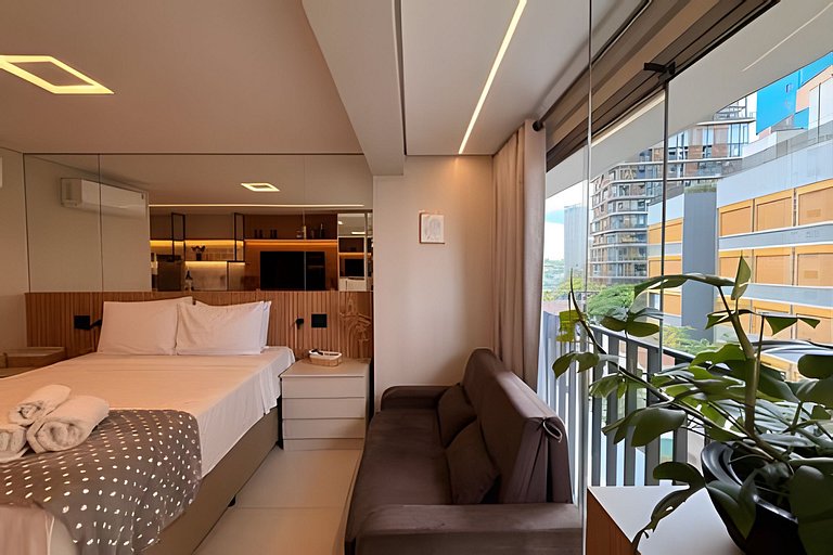 Studio Luxuoso, 200 metros do Metrô Vila Madalena!