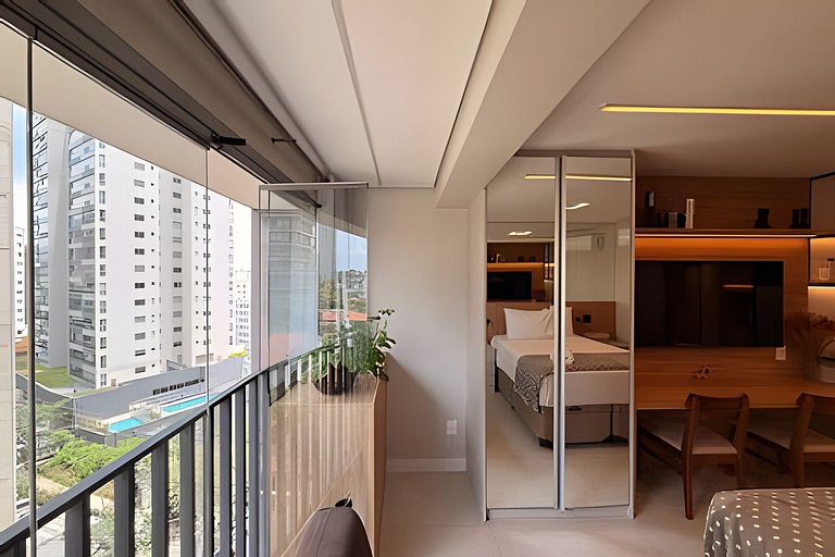 Studio Luxuoso, 200 metros do Metrô Vila Madalena!